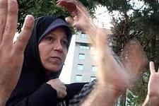 فائزه هاشمی خواستار آزادی یک زندانی فتنه شد