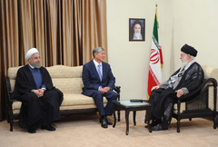 رهبر معظم انقلاب:   اساس سیاست خارجی ایران افزایش پیوندهای همه‌جانبه بین کشورهای برادر اسلامی است