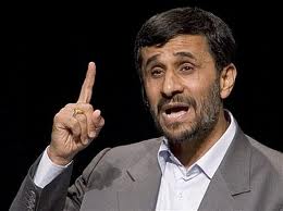انتقاد تند احمدی نژاد از یک مدیرچاپلوس!