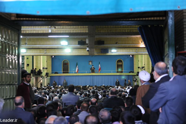 رهبر معظم انقلاب:  ملت ایران در انتخابات روز جمعه، سیلی سخت تری به چهره استکبار خواهد زد