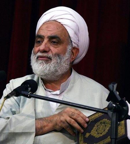 حجت‌ الاسلام قرائتی: آقایان روحانی پشت میزنشین نشوید