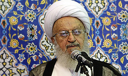 آیت الله مکارم شیرازی: اعتماد مردمی بزرگ ترین سرمایه کمیته امداد است 