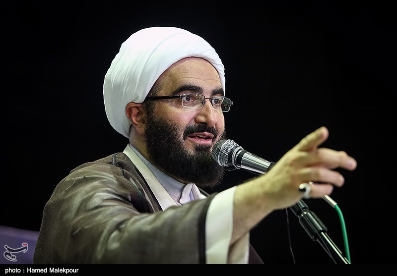 حجت الاسلام علی اکبری: امید رهبر انقلاب همین گروه های جوان و خودجوش هستند