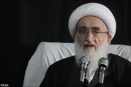 آیت‌ الله نوری همدانی: هر ایرانی باید شرکت در انتخابات را برای خود واجب بداند
