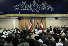 رهبر معظم انقلاب:   همه مسئولان ایران به دنبال توافق خوب، منصفانه و عزتمندانه هستند