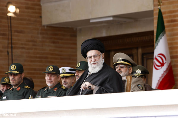 رهبر معظم انقلاب:   نيروهاي مسلح ایران در تمام عرصه‌های مسئولیت و رزم‌آوری سنگ تمام خواهند گذاشت